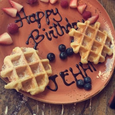 jejenice12's profile picture. "يأتيها رزقها رغدا من كل مكان"💕