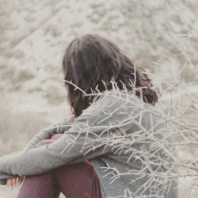 IsavMenav's profile picture. Ecsistiendo.