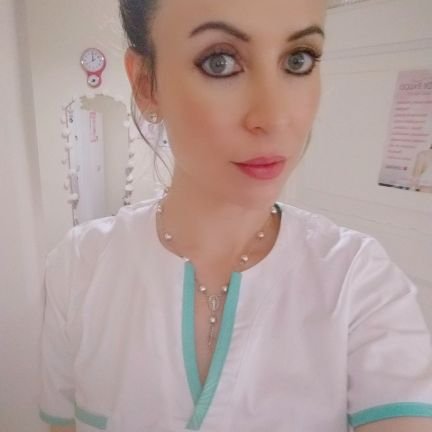 Licenciada en Fisioterapia y DLM-Dermatofuncional.
Ex- enfermera de Emergencias. TEM. Docente IAER. Apasionada de la buena lectura, los autos, alas y turbinas.