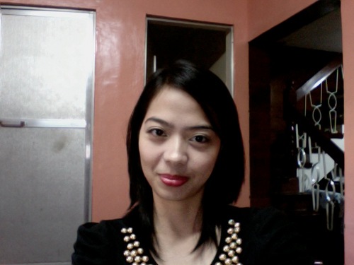 Social Media Manager | Facebook & Twitter, WAHM, techy geek, MAC worshipper, Apple loyalist, current news & events buff.