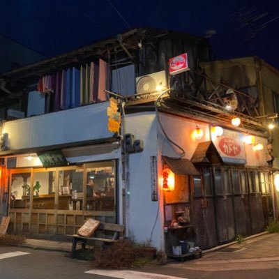 京都の泊まれる飲み屋 立ち飲みカドヤ＆ゲストハウス月光荘＆八雲食堂です