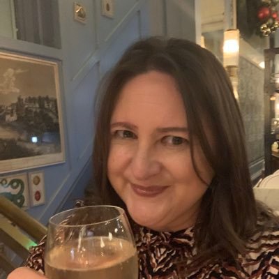 Head of the PR Agency team @Onclusive | PRCA Comms Council elected member | Avid Awards Attendee | Lover of All Blacks, AmDram & NZ wine | All views are my own
