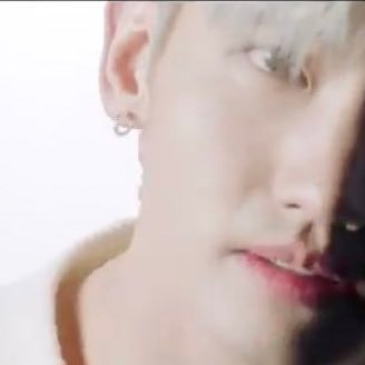 tori2tori1's profile picture. TVXQ＝🐅🦌💨チャンミンは可愛いし、ユノは尊敬できる思考。とっくのとんまに成人済🤧🤧1,3,5NG   👍とRT多し　好き嫌い多いのに食いしん坊　選挙はいかなきゃね