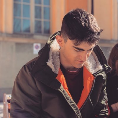 rikifontanili's profile picture. alive and feeling fine