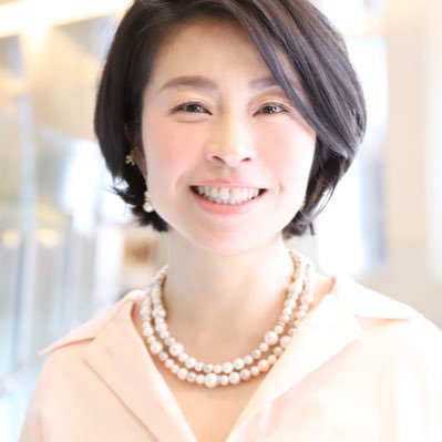 占星術×ファッションで自分らしく人生全方位でモテ美女になる装いを提案♡ (ハイスペ総研アカデミー0期からファッションコンサルを担当)◆ 「装いで叶える最高の結婚と仕事」メニュー詳細はHPへ⭐︎ パタンナー⇒イギリスで舞台衣装を学ぶ⇒文化学園大学講師⇒イメコンNY修行⇒ファッションコンサル歴9年 ND∞ マイメッセ2期生
