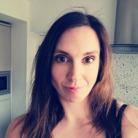 Lindsay James (@linusby) 's Twitter Profile