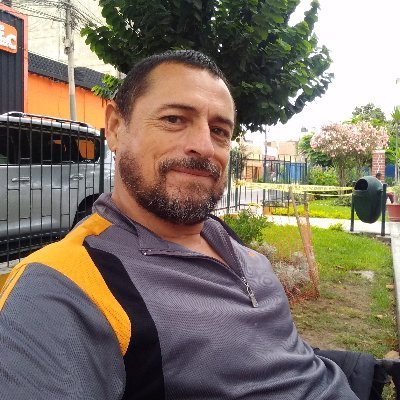 fabrizio369's profile picture. Acampar por lo menos una vez al mes, voy en bici a todos lados, pescar.