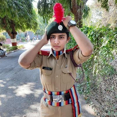 Disha's Marketing Business | Shooter | Dancer |
Digital Marketer | Affiliate Marketer | Content Writer | SEO