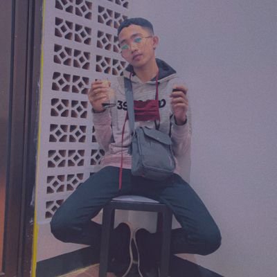 BINTANGLa3's profile picture. 2019 baru pake tweet ??