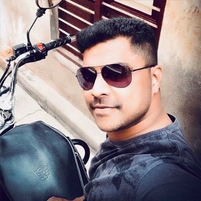 Vetrivelan79's profile picture. 