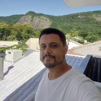 Eduardo44913654's profile picture.