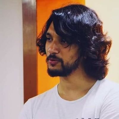 Raja09689088's profile picture. 