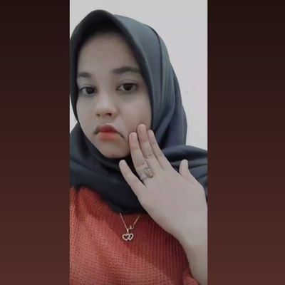 Akan tiba saatnya dimana kamu akan sendiri. Bahkan tanpa bayanganmu sekalipun😎.
Ig:niarmaytina