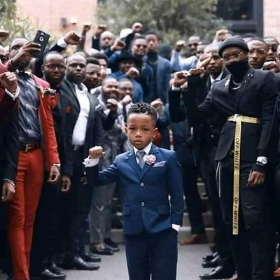 RantuZondo's profile picture. Pay attention to details!!!