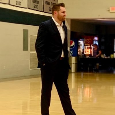 Assistant Coach NCAA D2 @TMWBasketball. Previously @GamecockWBB, @HarvardWBB, @WillowsHoops, @GreyhoundsBBall, @USCSalkWBB, @RichardBlandWBB. @UofSC Alum.