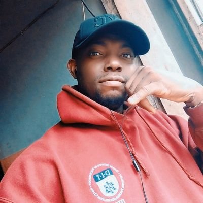 I am music producer, a song writer, a singer and a cinematographer. I like uprightness and sincerity