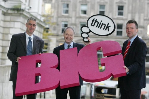 300kearner's profile picture. $20 hour No Experience Necessary

Step1. http://t.co/ViIvPXdlmW

Step 2. (DO NOT E-MAIL UNLESS STEP 1 IS COMPLETED) 

300kearner@gmail.com