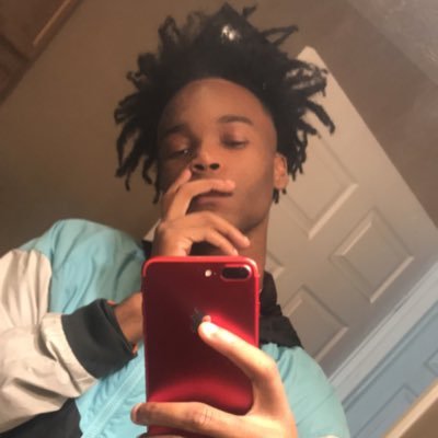 Snap ~ ayoo_brando || “Superstars don’t sparkle, we high beam☄️⚡️” || Pisces ♓️