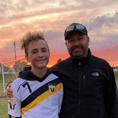 Gru_J's profile picture. 