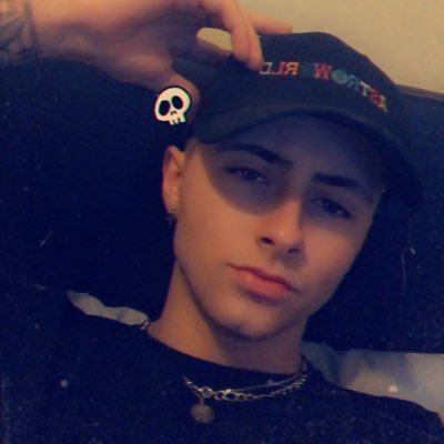 FinPaull's profile picture. Lit 🔥