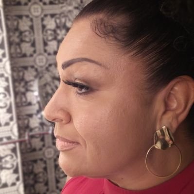 Agent_Ria_B's profile picture. Daughter, Sister, Auntie, mother of 3 plus 2 bonus babies, Nona of 12, Wanderlust afflicted...