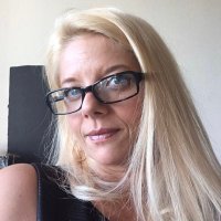 Erika Robbins (@erikatweet) 's Twitter Profile