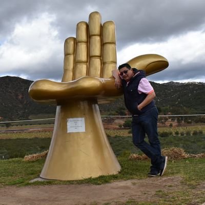 LeomarMunozR's profile picture. Los buenos momentos se disfrutan!!! Se gozan!!! Y no se olvidan!!!🍷♥️🌙 #AmandoElVino