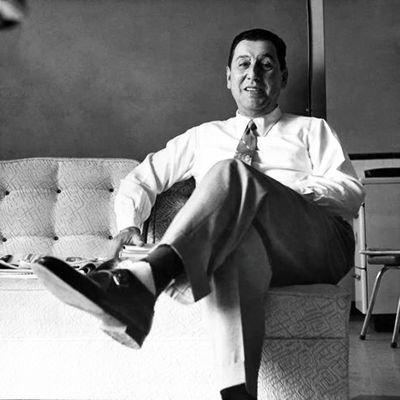 nahuesur's profile picture. Todos somos aficionados. La vida es tan corta que no da para más.


Peronista - Hincha del Rojo.