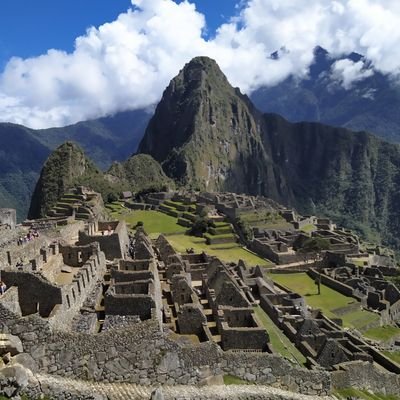 Profesional en Turismo nacido en las montañas de Perú.