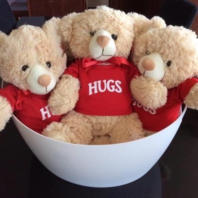 Shorewood HUGS is a non-profit, women’s organization that gives back to the community through wishes and supporting other charitable organizations.