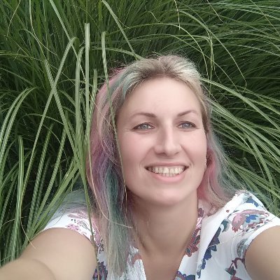 Iriska_Zhukova's profile picture. #design #motion_graphic