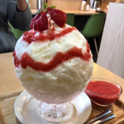 AlohaDumbo's profile picture. 