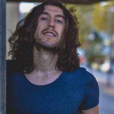 ibrahim0zerilhn's profile picture. Vegan🙃