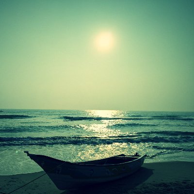 RajiniHasan's profile picture. 