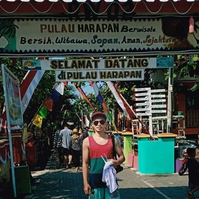 Satu tekad, keberanian dan terus  berjuang serta do'a restu dari orang tua,. Smoga berhasil !