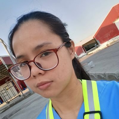 debbieasilooo's profile picture. Life goes on