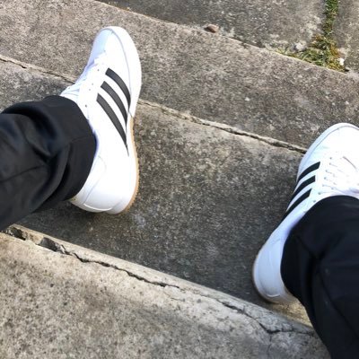 adeethe4th's profile picture. bored