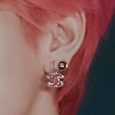 fangirl of @BTS_twt 💜 fl me