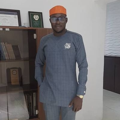 Akon4Luv's profile picture. One day at a time, we'll get there InShaAllah🙏 Going Chartered👨‍🎓.... #AllahAloneIsSufficientForMe #Alhamdhulilah #TeamAllah #OlohunlaniAkanni