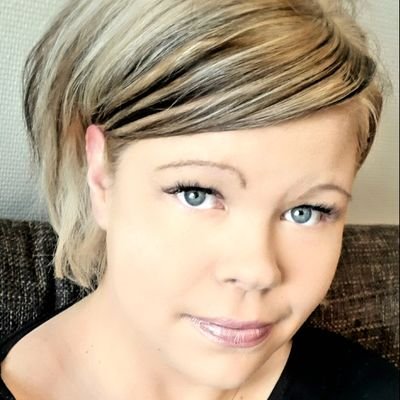 säästöpankkiiri, valmennuspäällikkö @SpOptia. Vastuulla palveluprosessien ja osaamisen kehittäminen. #säästöpankki #tahdoenemmän #säästöpankkiirijeesaa