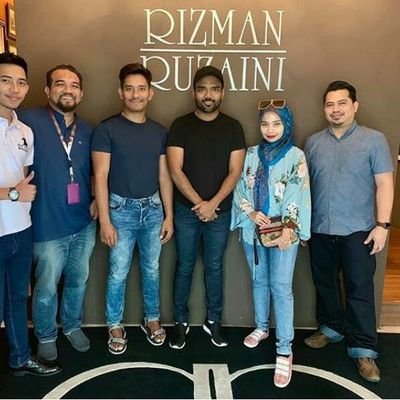 Faaeezzz1's profile picture. Fashionistaa🧣🧣
C-19