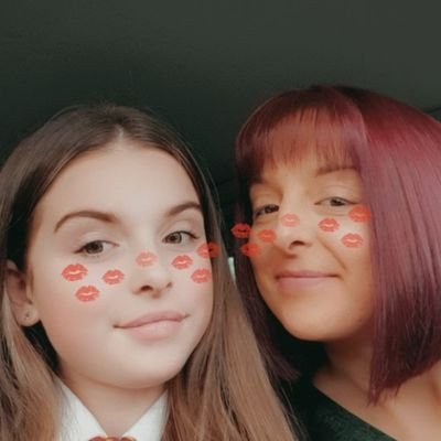 MrsLBrown32891's profile picture. keep calm and carry on