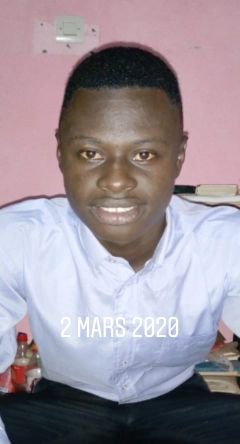 RobngueM's profile picture. Mieux vaut se confier en Dieu que de se confier à l'Homme.