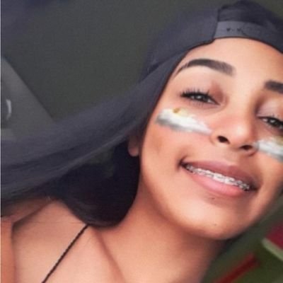 poxaamih16_'s profile picture. Cris✝ã @adcubataooficial
👩🏽‍💻Programadora 
📩E-mail: Sadgirl1419@gmail.com 
📷Insta:@poxaamih16_
🏴Segundo perfil:@emillysantos16_