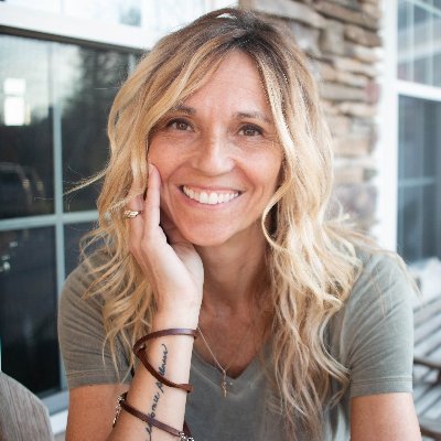 real mom talk
lots of love
plenty of sass
gobs of encouragement
author | speaker | love advocate
https://t.co/qygxMdj0RI
