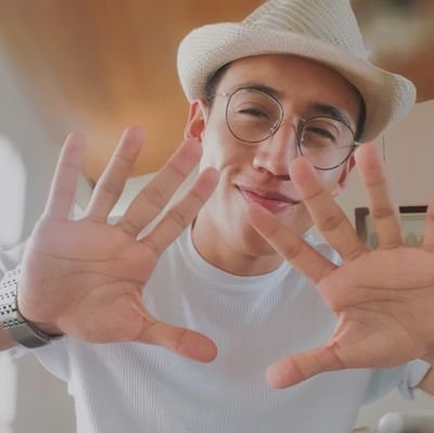 andresfbh1's profile picture. vive y sonríe 😆