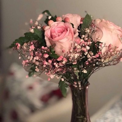 _wafaa_s's profile picture. . مِن العـجِيب أَن همُومنا أَحـيانًا مِن الممكن أَن تَختفـي بِمجـردٍ رؤية أبتِسَامة شخـصٍ تُحـبه ..!