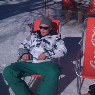 Bas040's profile picture. 