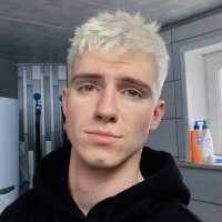 Rob ✨ (@robdcht) Twitter profile photo
