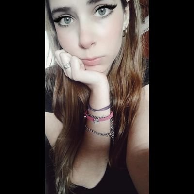 Si no brillo yo, que brillen los que amo🌌💕❤
🌈🏳️🌈
@biibogado 💙💜